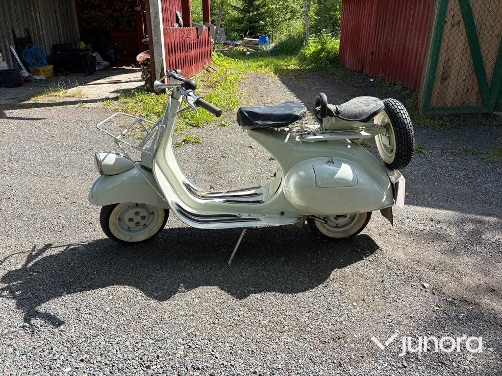 Lätt motorcykel - Vespa, Elite 53