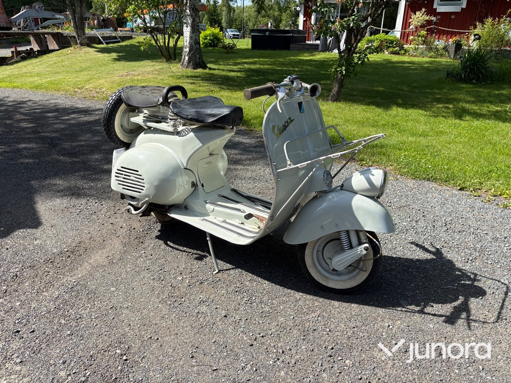 Lätt motorcykel - Vespa, Elite 53