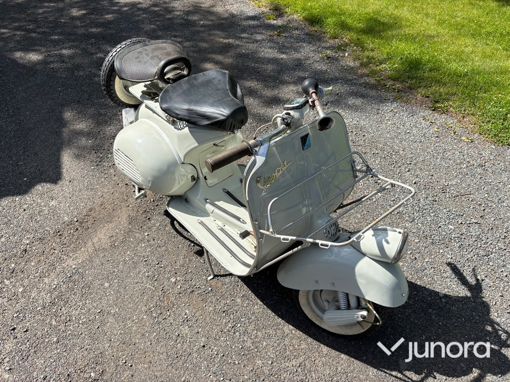 Lätt motorcykel - Vespa, Elite 53