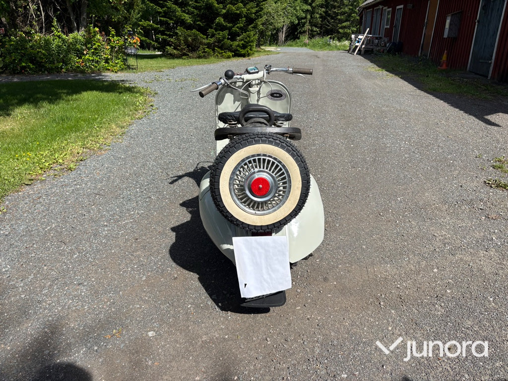 Lätt motorcykel - Vespa, Elite 53
