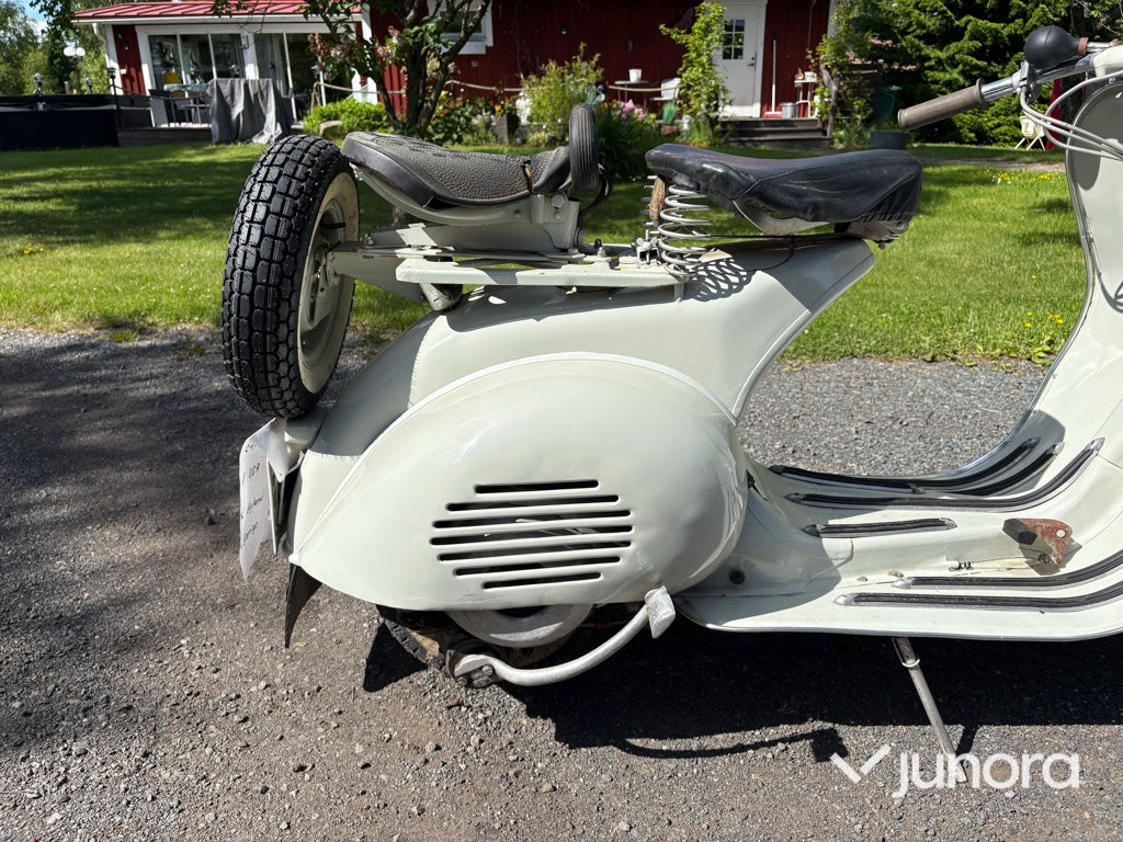 Lätt motorcykel - Vespa, Elite 53