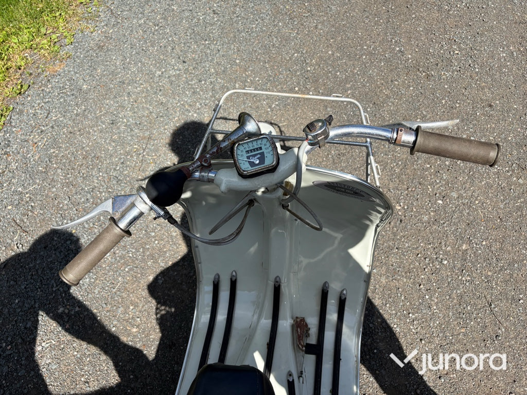 Lätt motorcykel - Vespa, Elite 53