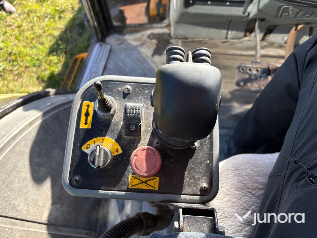 Traktorgrävare JCB 4CX