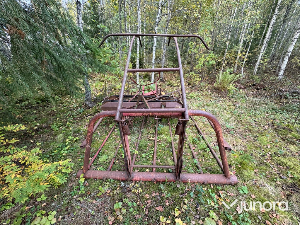 Jordborr - Strängläggare - Hösvans