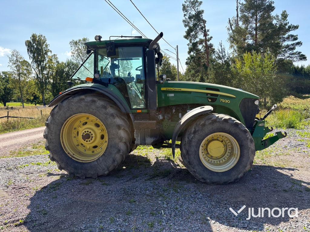 Traktor John Deere 7930