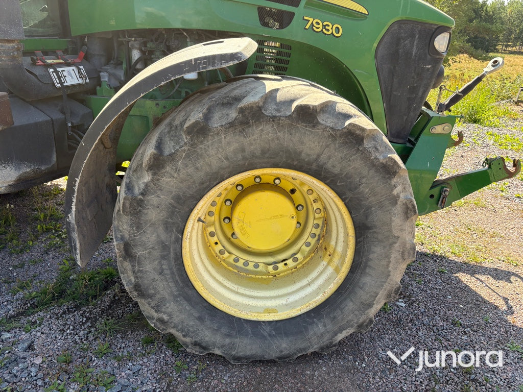 Traktor John Deere 7930