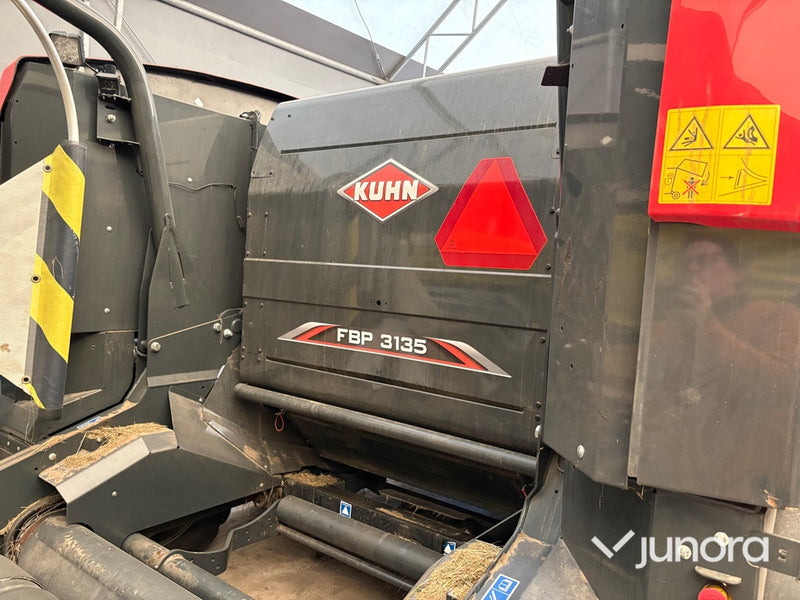 Rundbalspress + Inplastare - Kuhn, FBP 3135 Intelliwrap