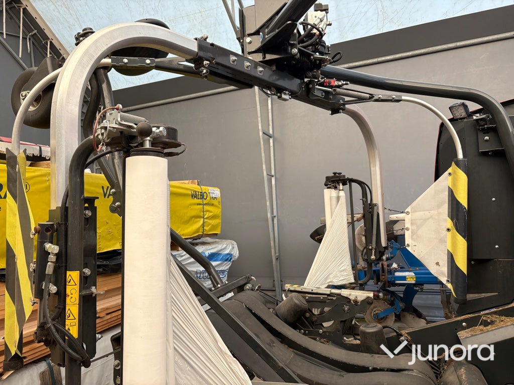Rundbalspress + Inplastare - Kuhn, FBP 3135 Intelliwrap