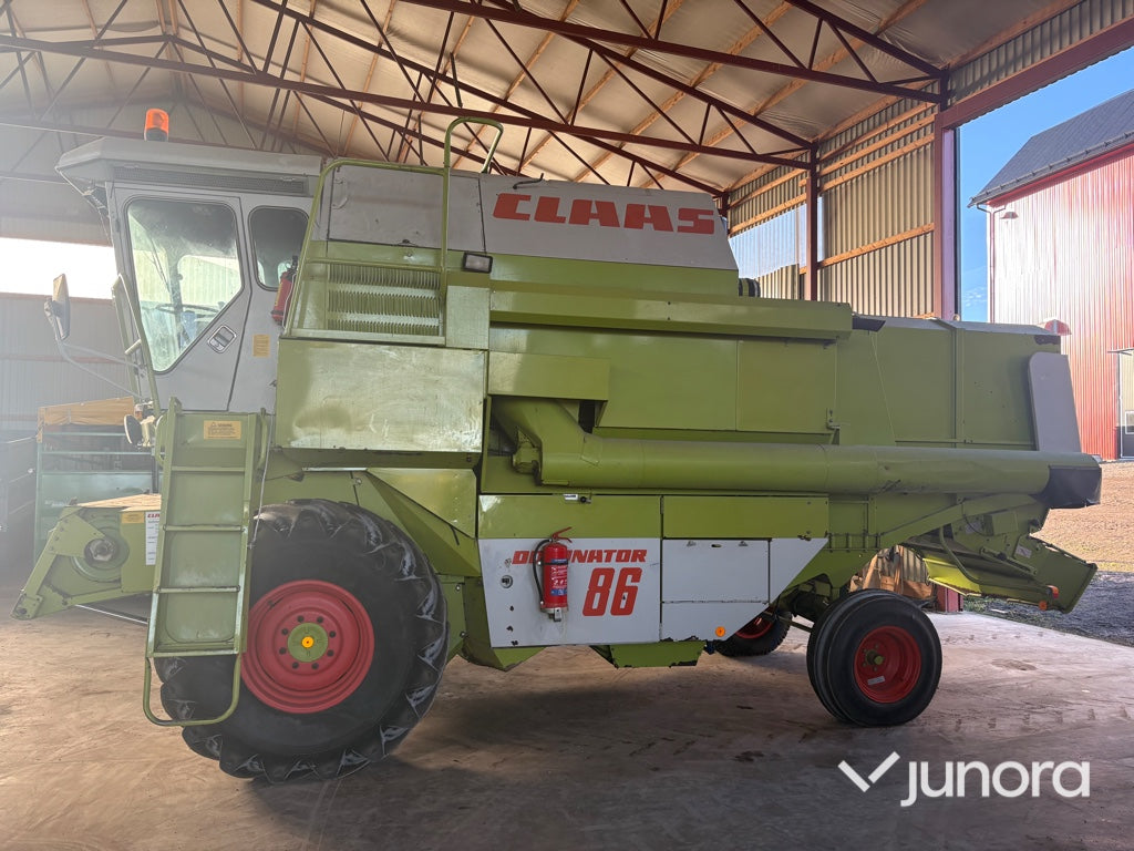 Skördetröska - Claas Dominator 86