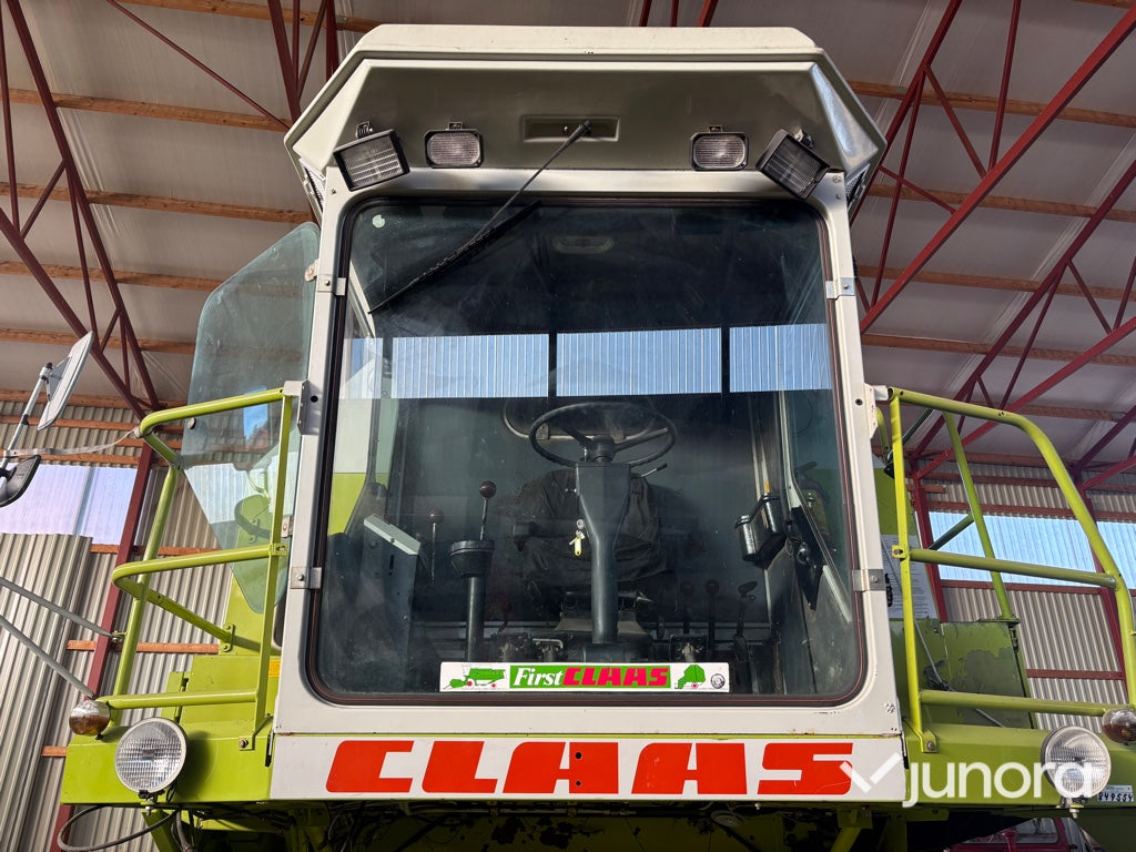 Skördetröska - Claas Dominator 86