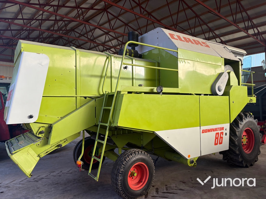 Skördetröska - Claas Dominator 86