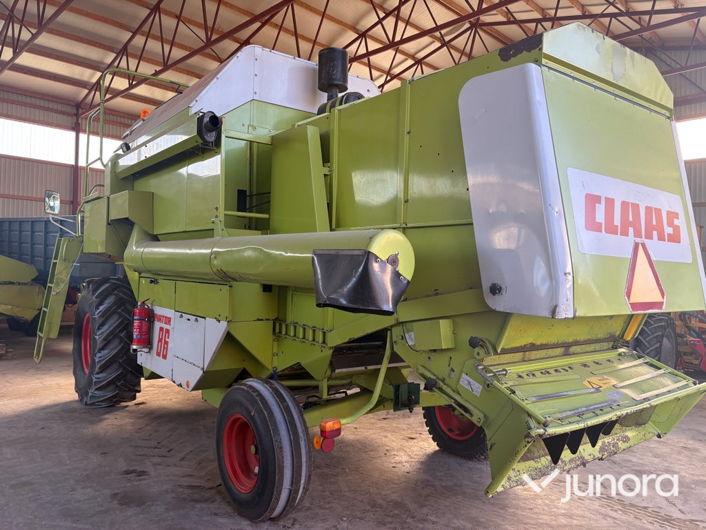 Skördetröska - Claas Dominator 86