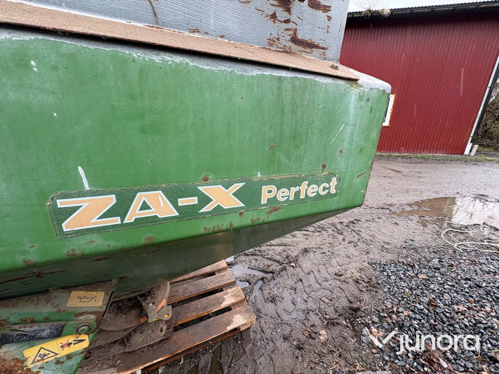 Gödselspridare - Amazone, ZA-X Perfect