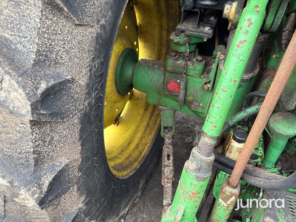 Traktor - John Deere, 6600 4WD