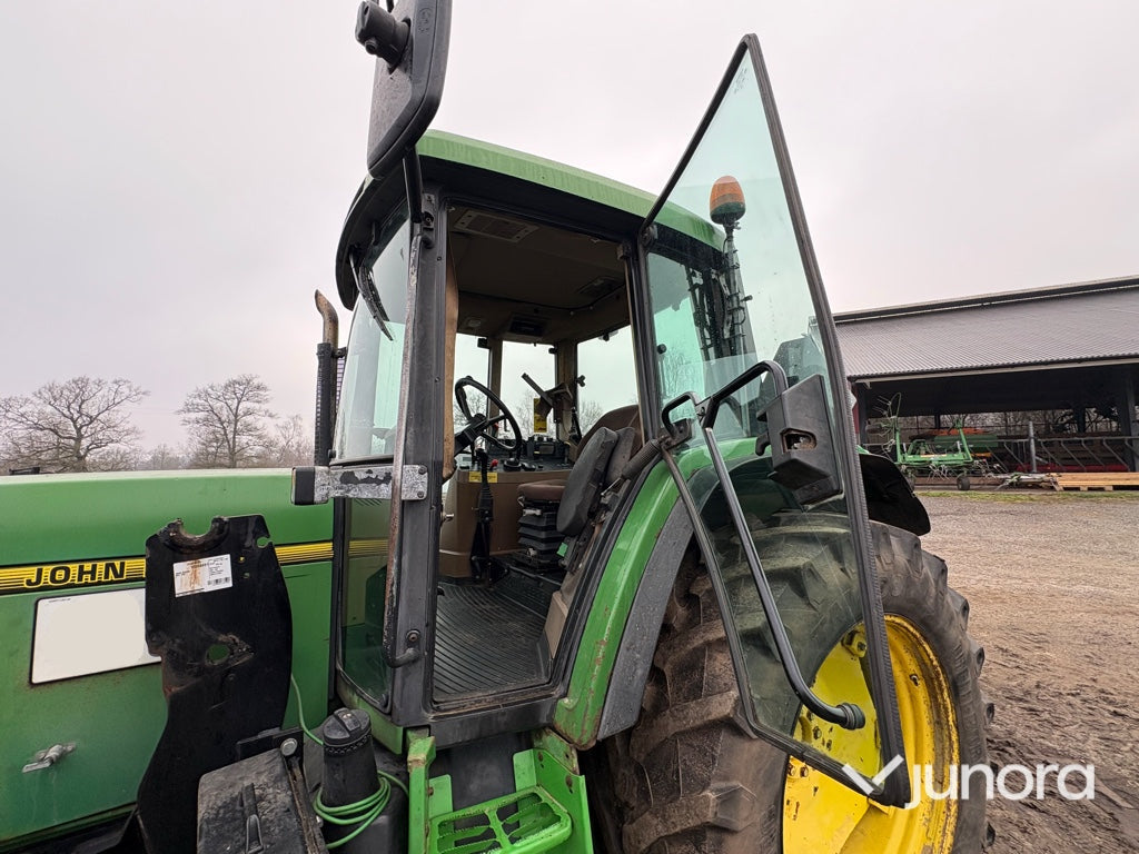 Traktor - John Deere, 6600 4WD