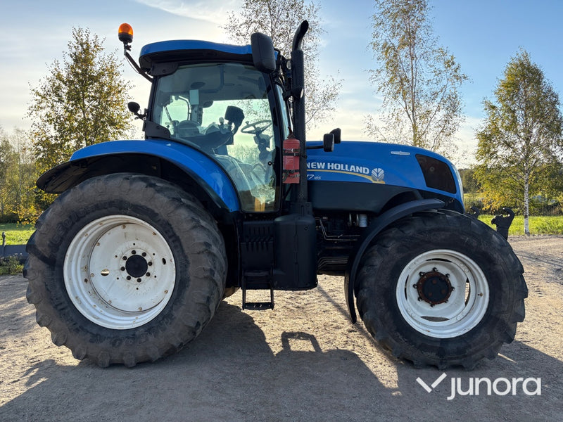 New Holland T7.185 Traktor