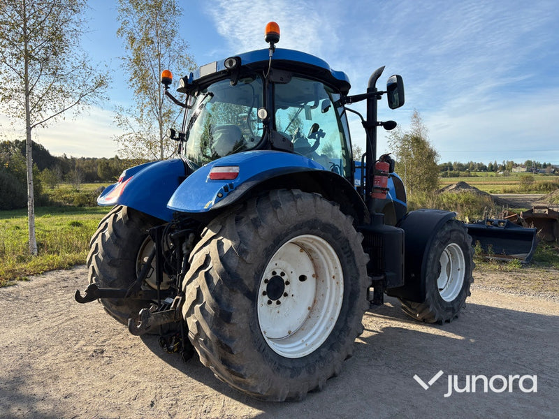 New Holland T7.185 Traktor