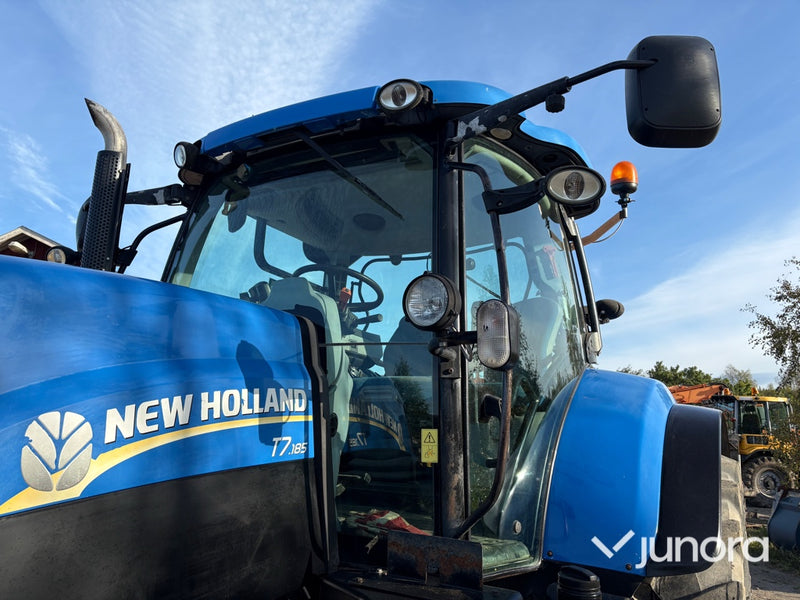 New Holland T7.185 Traktor