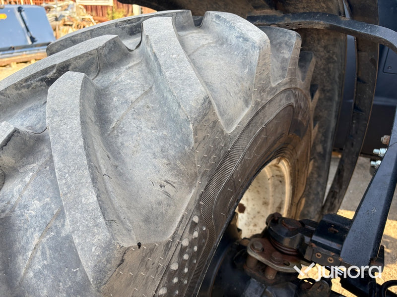 New Holland T7.185 Traktor