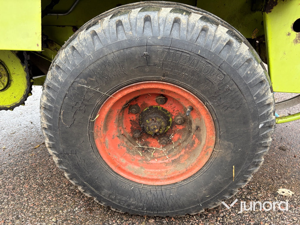 Balpress + Kastare - Claas, Markant 40
