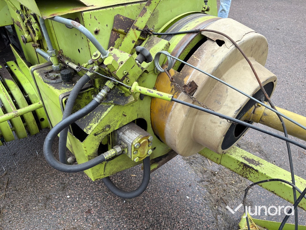Balpress + Kastare - Claas, Markant 40