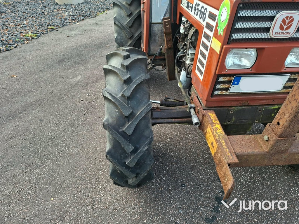 Avvakta ägarbyte gjorts nyligen, kolla innan publicering att det stämmer | Traktor - Fiat 45-66 DT 4WD med snöblad