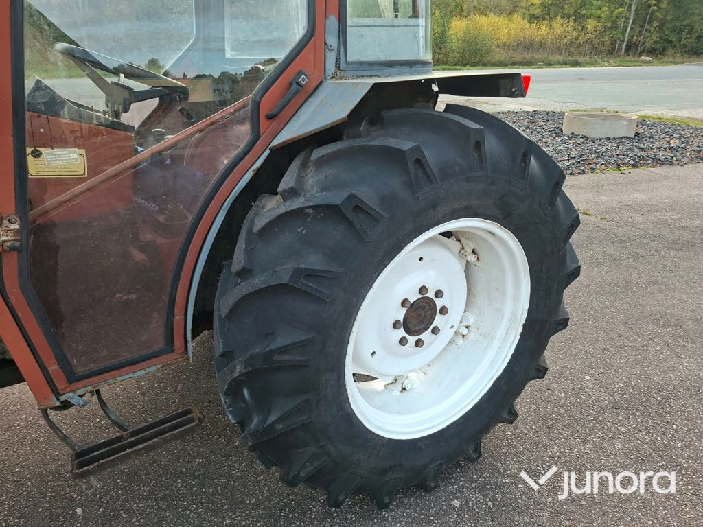 Avvakta ägarbyte gjorts nyligen, kolla innan publicering att det stämmer | Traktor - Fiat 45-66 DT 4WD med snöblad