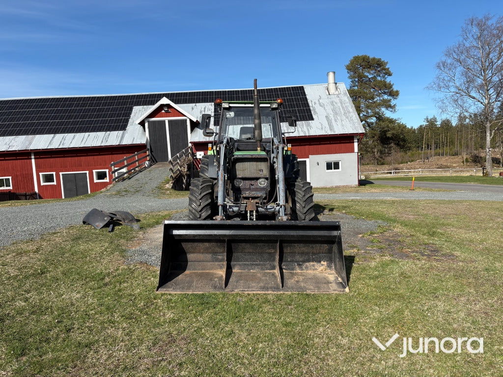 Traktor med frontlastare - Deutz, DX 3.70 A