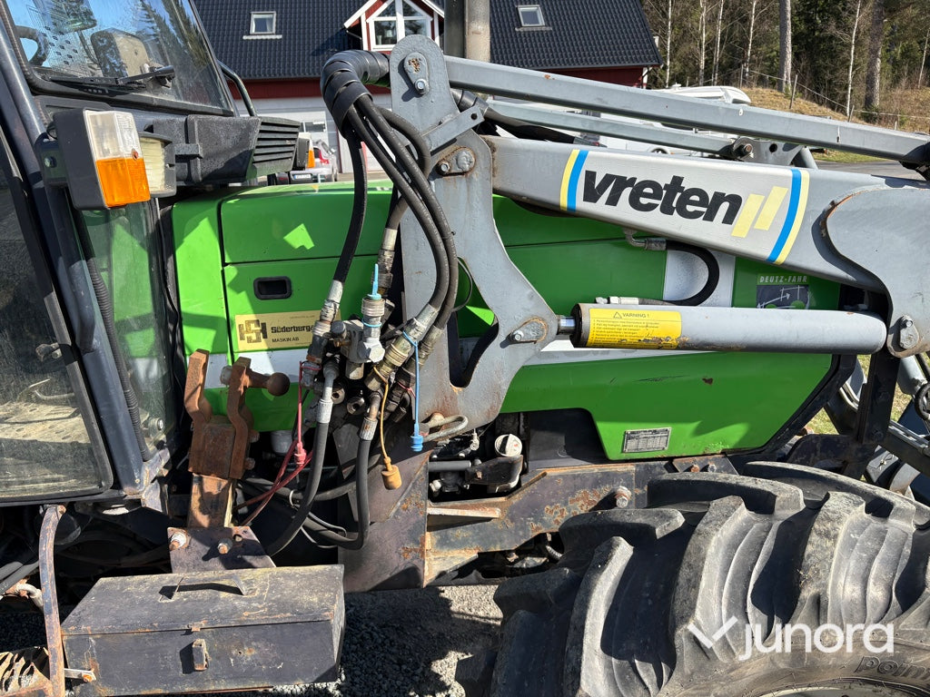 Traktor med frontlastare - Deutz, DX 3.70 A