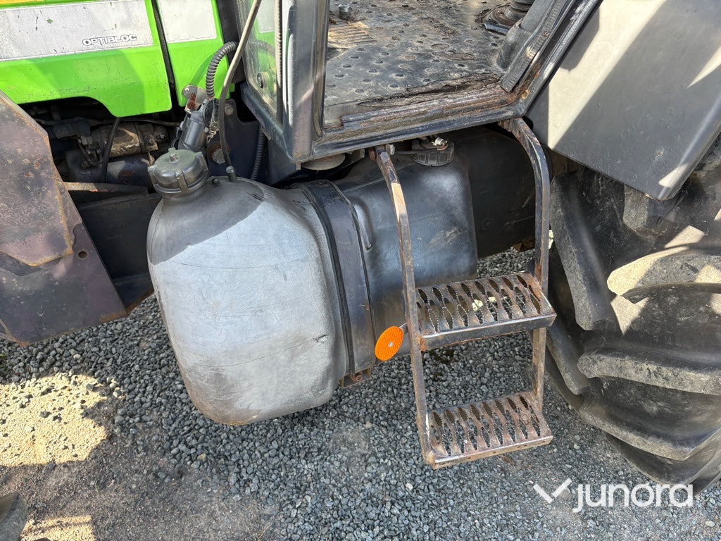 Traktor med frontlastare - Deutz, DX 3.70 A