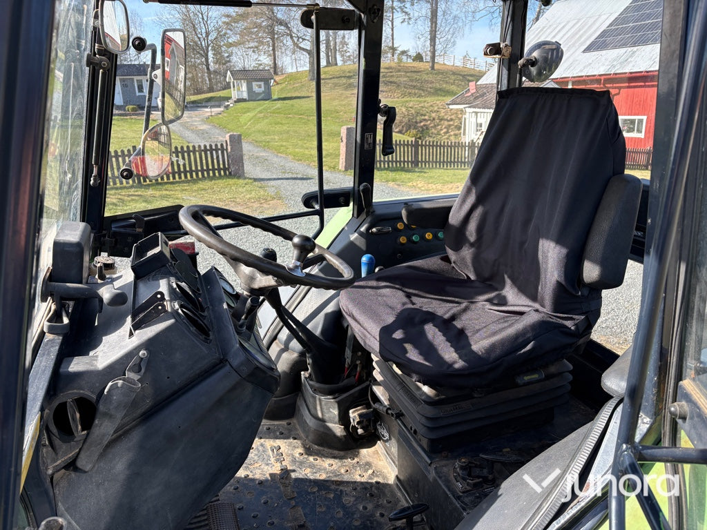 Traktor med frontlastare - Deutz, DX 3.70 A
