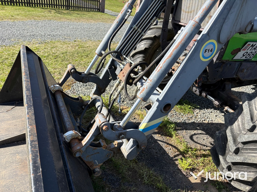 Traktor med frontlastare - Deutz, DX 3.70 A