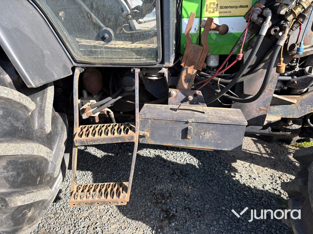 Traktor med frontlastare - Deutz, DX 3.70 A
