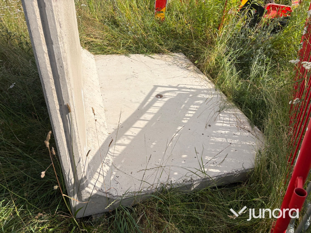 L-stöd i betong 2100 × 2400 mm – 2 200 kg