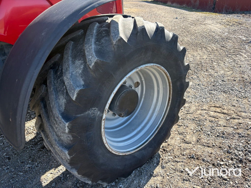 Traktor - Massey Ferguson 6485 Dyna 6