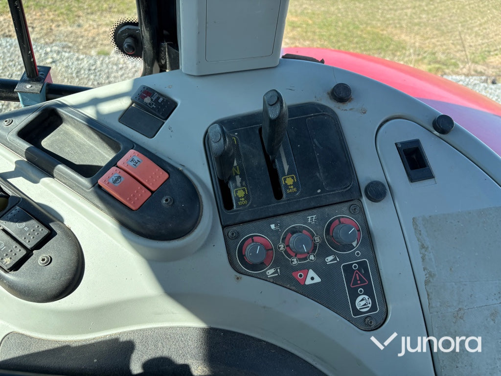 Traktor - Massey Ferguson 6485 Dyna 6