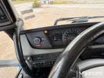 Volvo lastbil med släp