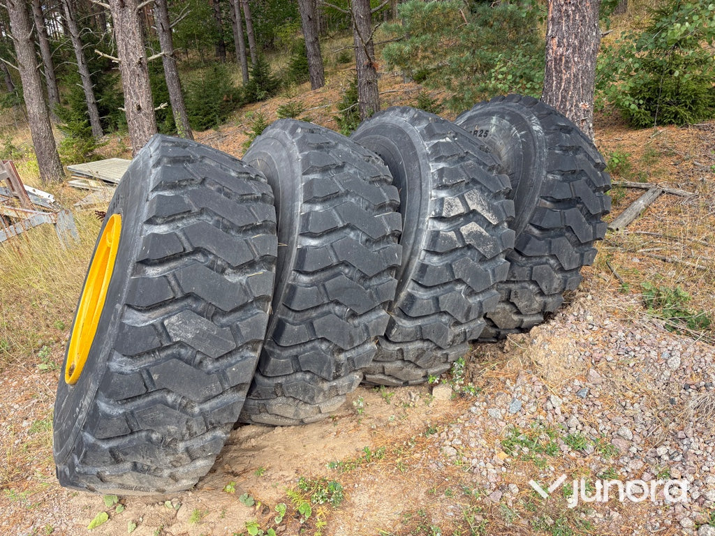 Hjullastardäck med fälg Westlake CB386 23.5R25 4 st