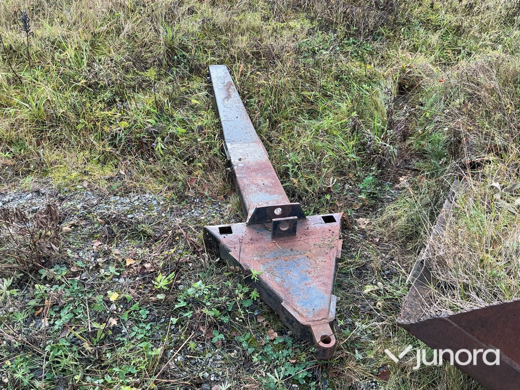 Påskjutsbalk / Infästning - Hitchkrok