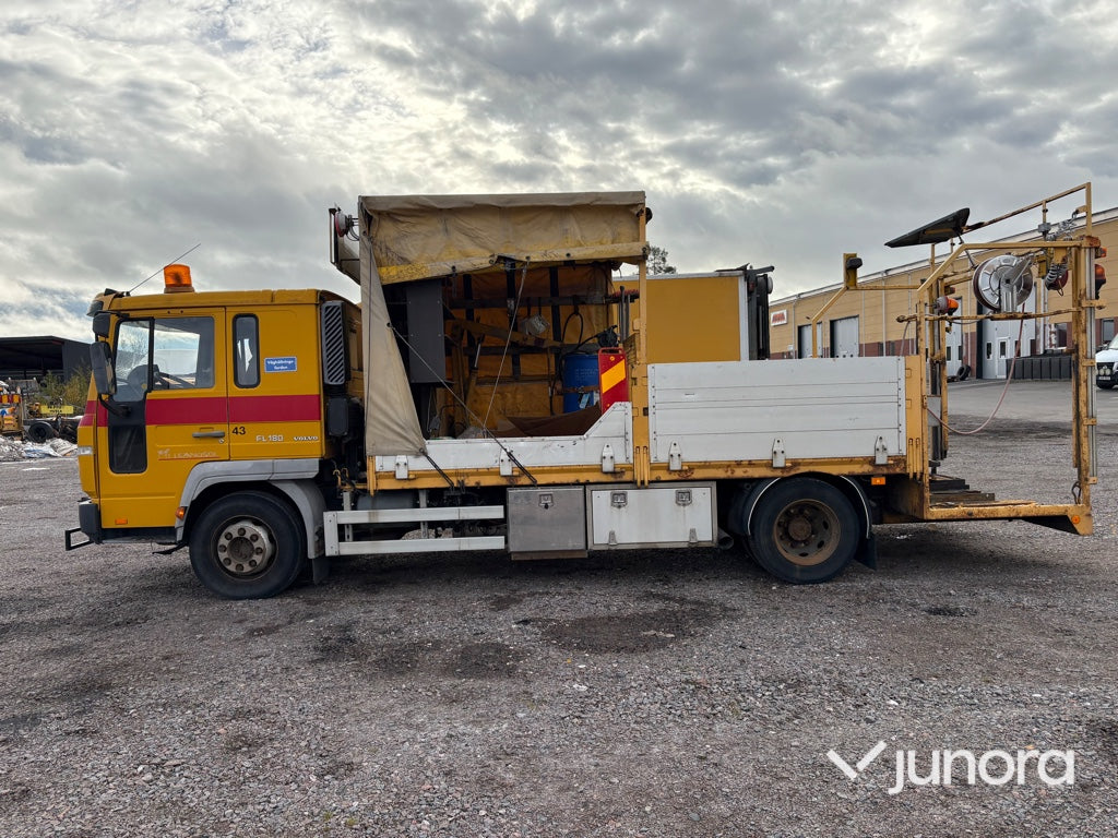 Lastbil - Volvo FL611 4X2