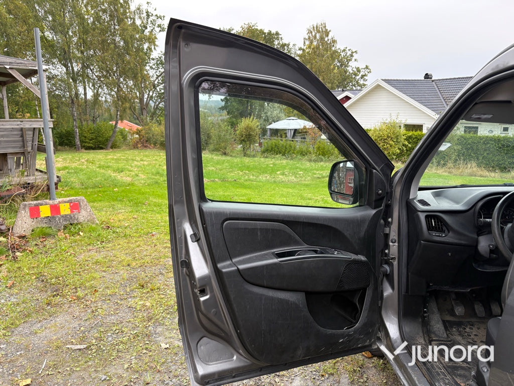 Flakbil Fiat Doblo 1.6 D Multijet