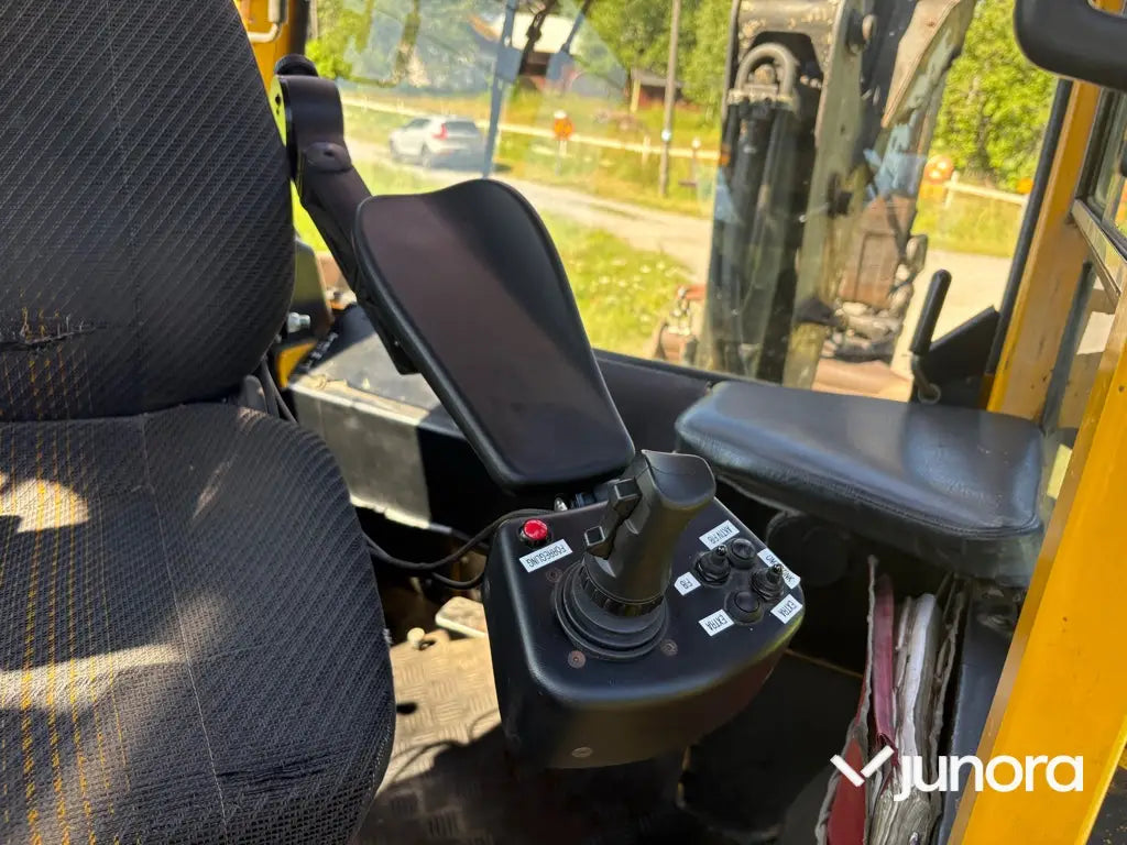 Traktorgrävare - Volvo BM 6300