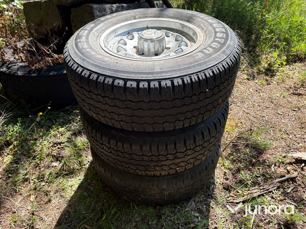 Däck och fälg - Bridgestone, 265/70R16 112H