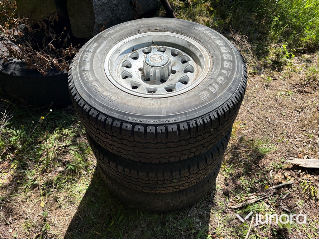 Däck och fälg - Bridgestone, 265/70R16 112H