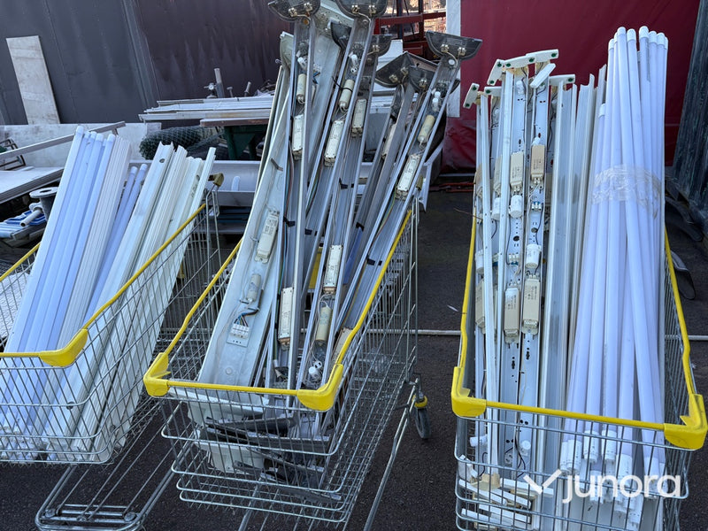 Lysrörsarmaturer + Lysrör - Stort parti