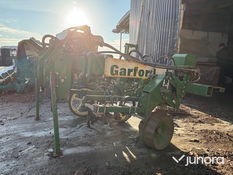 Ogräsrensare – Garford Robocrop InRow