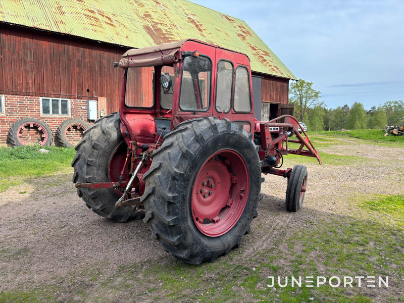 Traktor Volvo BM 400 Buster med lastare
