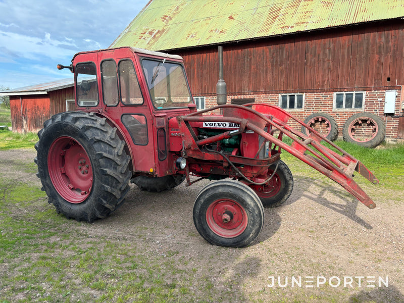 Traktor Volvo BM 400 Buster med lastare