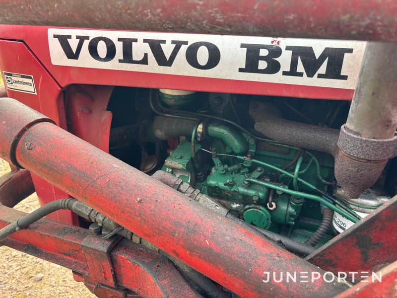 Traktor Volvo BM 400 Buster med lastare