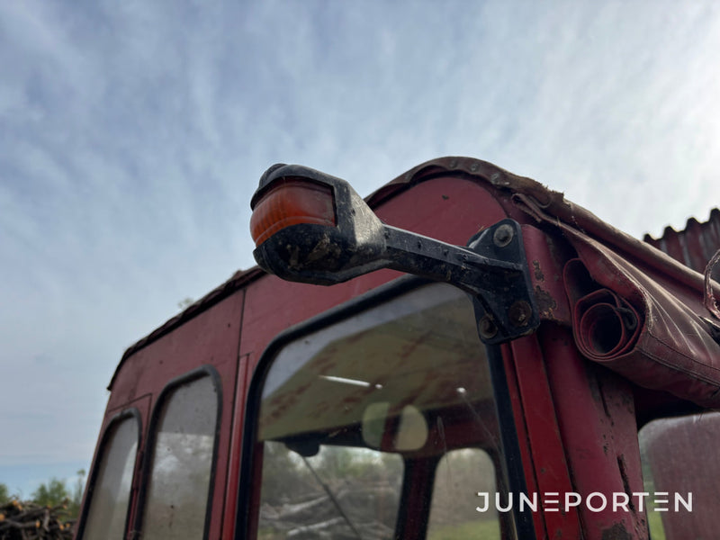 Traktor Volvo BM 400 Buster med lastare